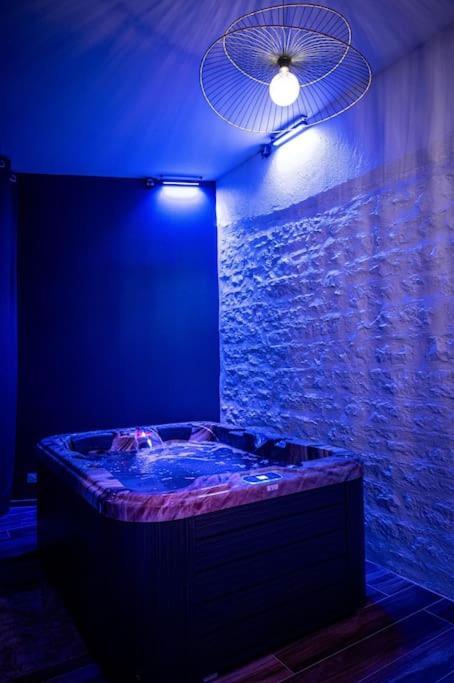 Love Room Spa Privatif Villefranche-sur-Saône Exteriör bild