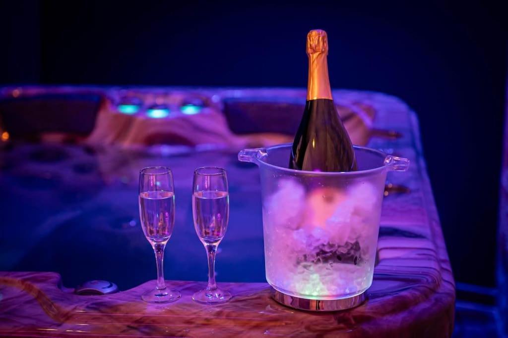 Love Room Spa Privatif Villefranche-sur-Saône Exteriör bild